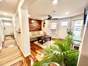 Ultra Modern - Entire 3 Bedroom Apartment - 5 min walk to the Beach